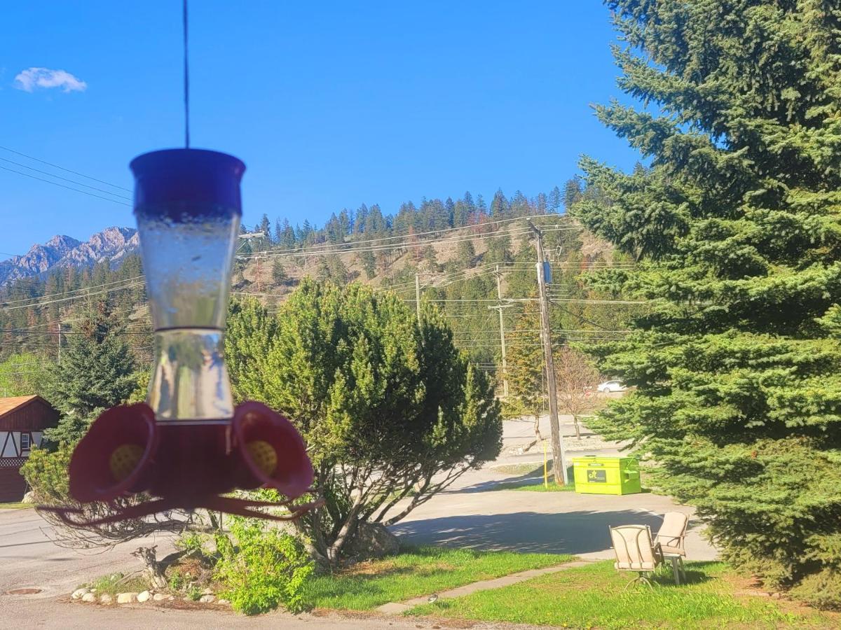 Lido Motel Radium Hot Springs Eksteriør bilde
